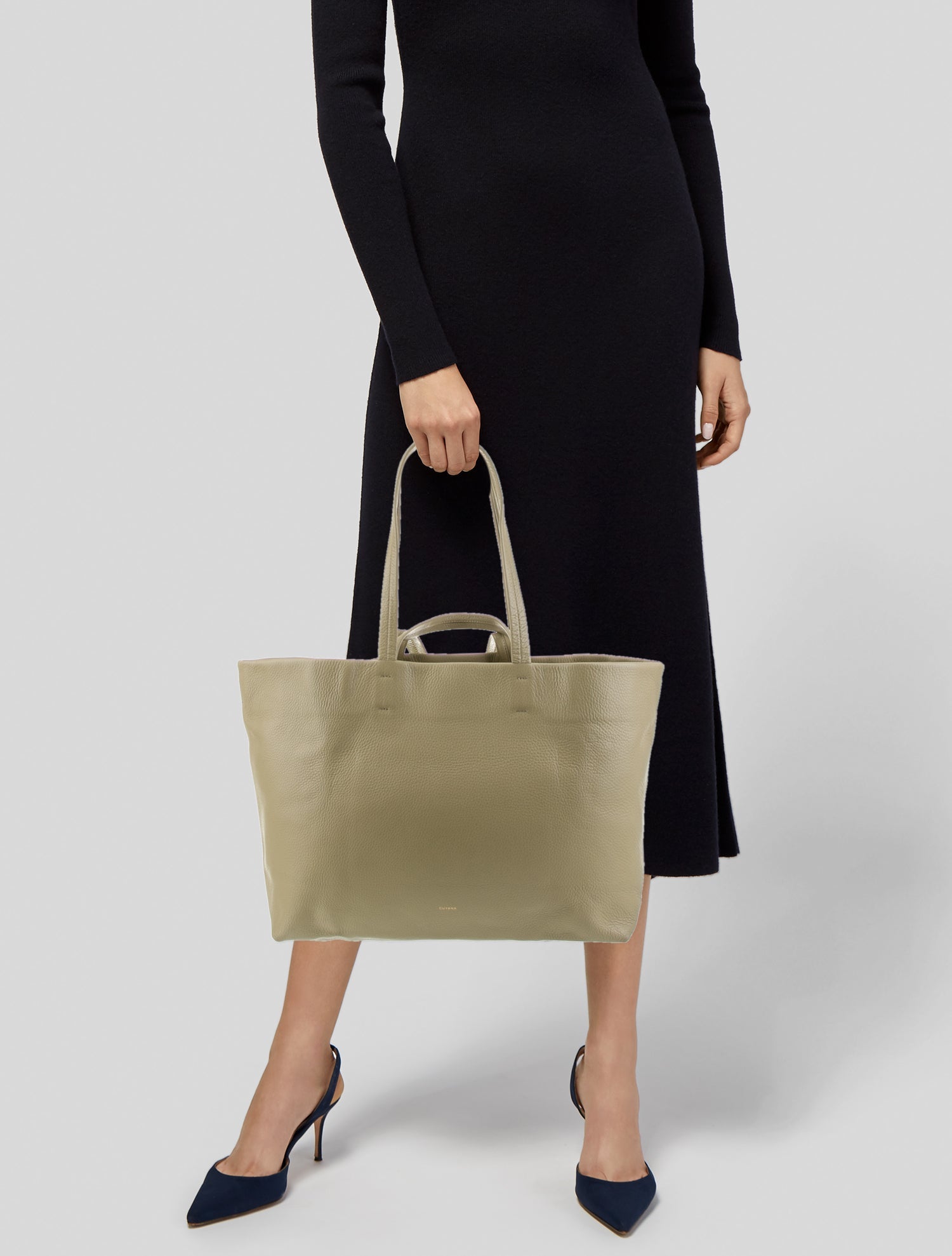Cuyana Leather Tote